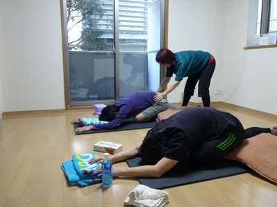 老いも若きもヨガPhoto